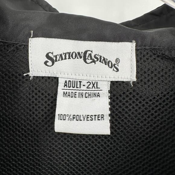 Station Casinos Vegas Golden Knights Windbreaker Mens 2XL Lightweight Athletic - Picture 3 of 7